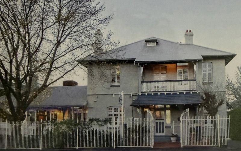 Old charming hotel in Dubbo, New South Wales.